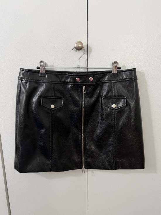 Rails Dresses & Skirts - 🆕 NWT Rails Black Faux Leather Zip-Front Mini Skirt
